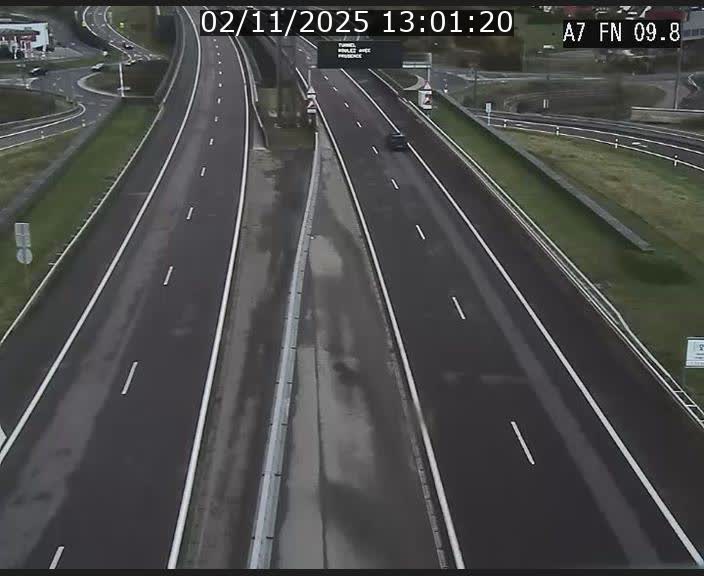 <h2>Caméra trafic Luxembourg - A7, Tunnel Gousselerbierg, sortie sud, direction rond-point Lorentzweiler (BK 9.9)</h2>