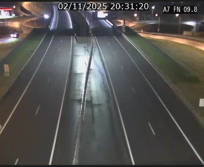 <h2>Caméra trafic Luxembourg - A7, Tunnel Gousselerbierg, sortie sud, direction rond-point Lorentzweiler (BK 9.9)</h2>