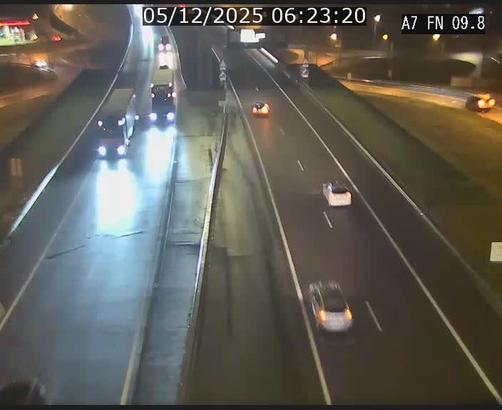 <h2>Caméra trafic Luxembourg - A7, Tunnel Gousselerbierg, sortie sud, direction rond-point Lorentzweiler (BK 9.9)</h2>