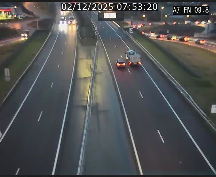 <h2>Caméra trafic Luxembourg - A7, Tunnel Gousselerbierg, sortie sud, direction rond-point Lorentzweiler (BK 9.9)</h2>