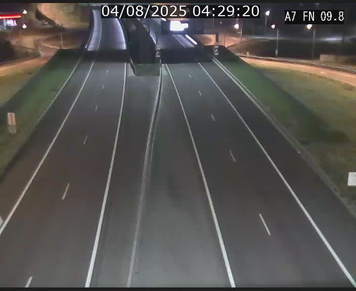 <h2>Caméra trafic Luxembourg - A7, Tunnel Gousselerbierg, sortie sud, direction rond-point Lorentzweiler (BK 9.9)</h2>