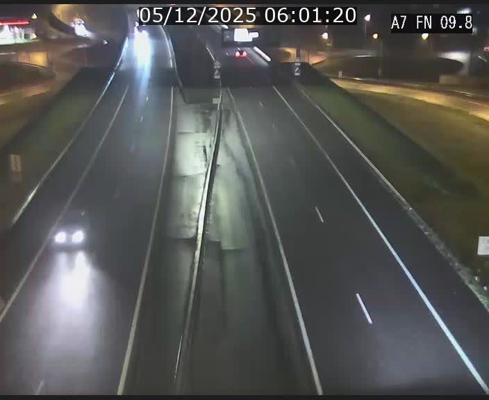 <h2>Caméra trafic Luxembourg - A7, Tunnel Gousselerbierg, sortie sud, direction rond-point Lorentzweiler (BK 9.9)</h2>