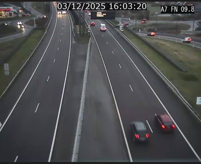 <h2>Caméra trafic Luxembourg - A7, Tunnel Gousselerbierg, sortie sud, direction rond-point Lorentzweiler (BK 9.9)</h2>