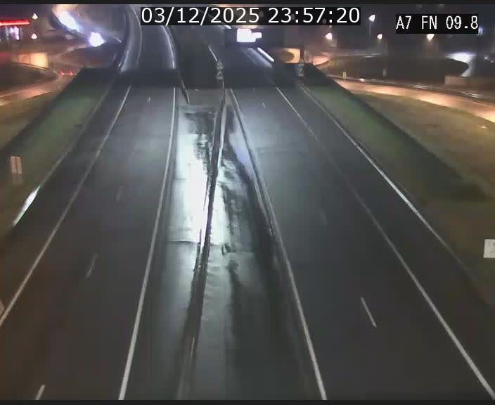 <h2>Caméra trafic Luxembourg - A7, Tunnel Gousselerbierg, sortie sud, direction rond-point Lorentzweiler (BK 9.9)</h2>