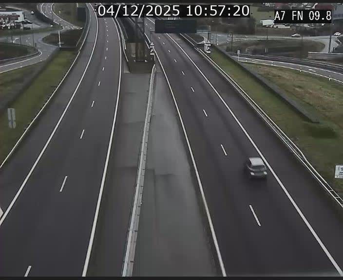 <h2>Caméra trafic Luxembourg - A7, Tunnel Gousselerbierg, sortie sud, direction rond-point Lorentzweiler (BK 9.9)</h2>