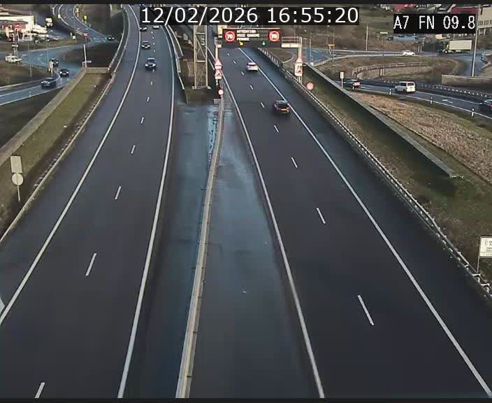 <h2>Caméra trafic Luxembourg - A7, Tunnel Gousselerbierg, sortie sud, direction rond-point Lorentzweiler (BK 9.9)</h2>