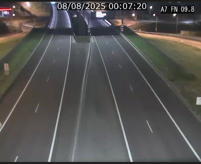 <h2>Caméra trafic Luxembourg - A7, Tunnel Gousselerbierg, sortie sud, direction rond-point Lorentzweiler (BK 9.9)</h2>