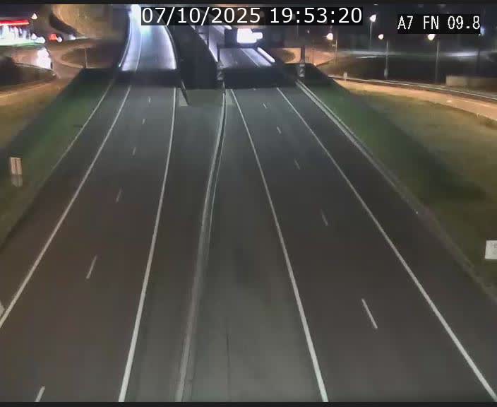 <h2>Caméra trafic Luxembourg - A7, Tunnel Gousselerbierg, sortie sud, direction rond-point Lorentzweiler (BK 9.9)</h2>
