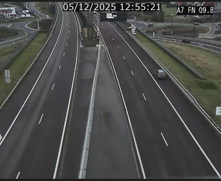 <h2>Caméra trafic Luxembourg - A7, Tunnel Gousselerbierg, sortie sud, direction rond-point Lorentzweiler (BK 9.9)</h2>