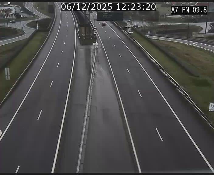 <h2>Caméra trafic Luxembourg - A7, Tunnel Gousselerbierg, sortie sud, direction rond-point Lorentzweiler (BK 9.9)</h2>