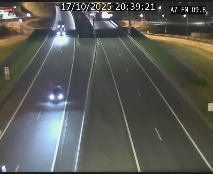 <h2>Caméra trafic Luxembourg - A7, Tunnel Gousselerbierg, sortie sud, direction rond-point Lorentzweiler (BK 9.9)</h2>