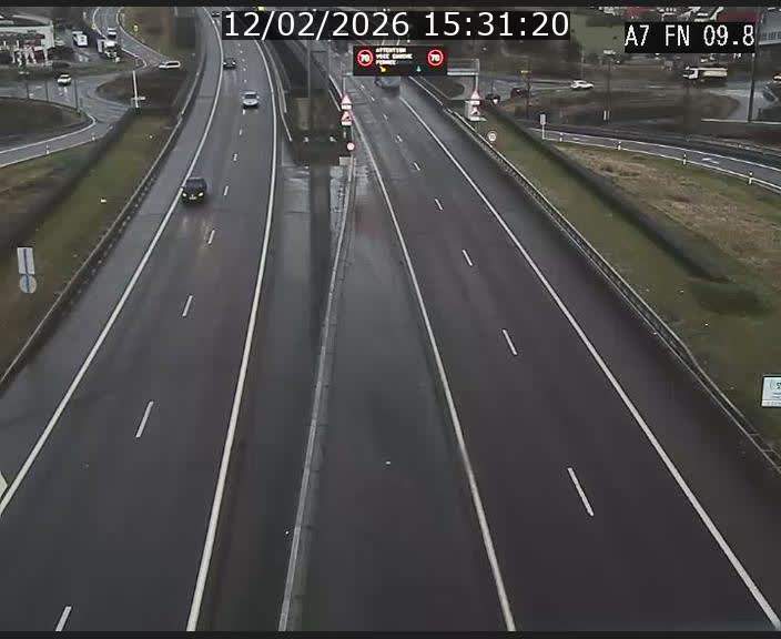 <h2>Caméra trafic Luxembourg - A7, Tunnel Gousselerbierg, sortie sud, direction rond-point Lorentzweiler (BK 9.9)</h2>