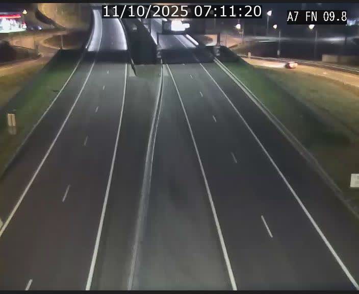 <h2>Caméra trafic Luxembourg - A7, Tunnel Gousselerbierg, sortie sud, direction rond-point Lorentzweiler (BK 9.9)</h2>