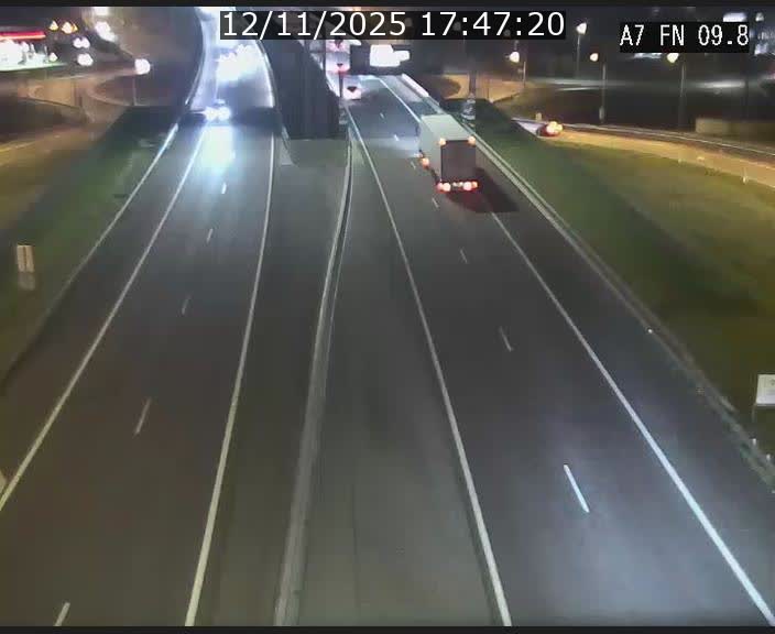 <h2>Caméra trafic Luxembourg - A7, Tunnel Gousselerbierg, sortie sud, direction rond-point Lorentzweiler (BK 9.9)</h2>