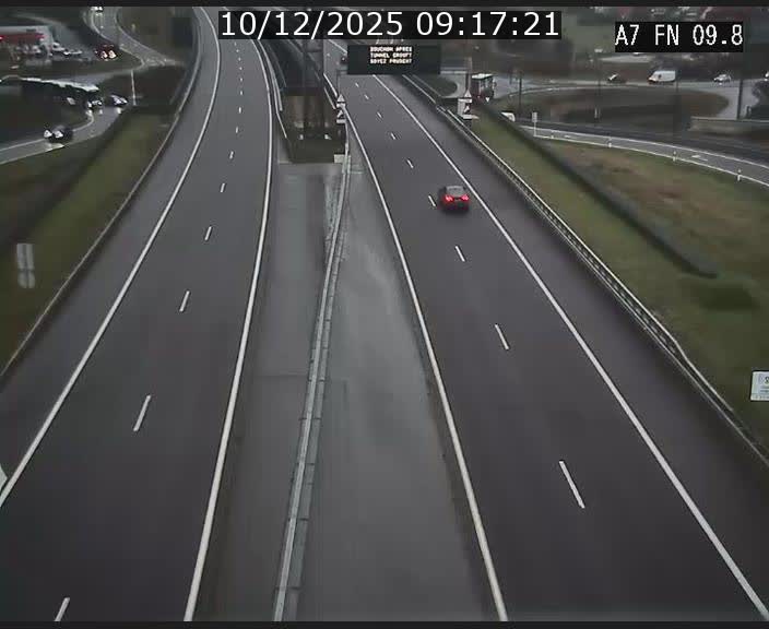 Caméra trafic Luxembourg - A7, Tunnel Gousselerbierg, sortie sud, direction rond-point Lorentzweiler (BK 9.9)