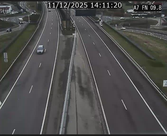 <h2>Caméra trafic Luxembourg - A7, Tunnel Gousselerbierg, sortie sud, direction rond-point Lorentzweiler (BK 9.9)</h2>