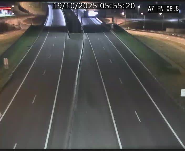 <h2>Caméra trafic Luxembourg - A7, Tunnel Gousselerbierg, sortie sud, direction rond-point Lorentzweiler (BK 9.9)</h2>