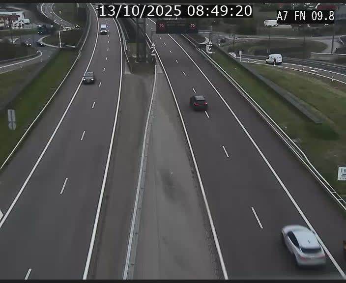 <h2>Caméra trafic Luxembourg - A7, Tunnel Gousselerbierg, sortie sud, direction rond-point Lorentzweiler (BK 9.9)</h2>