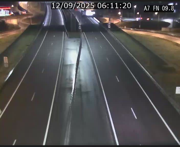 <h2>Caméra trafic Luxembourg - A7, Tunnel Gousselerbierg, sortie sud, direction rond-point Lorentzweiler (BK 9.9)</h2>