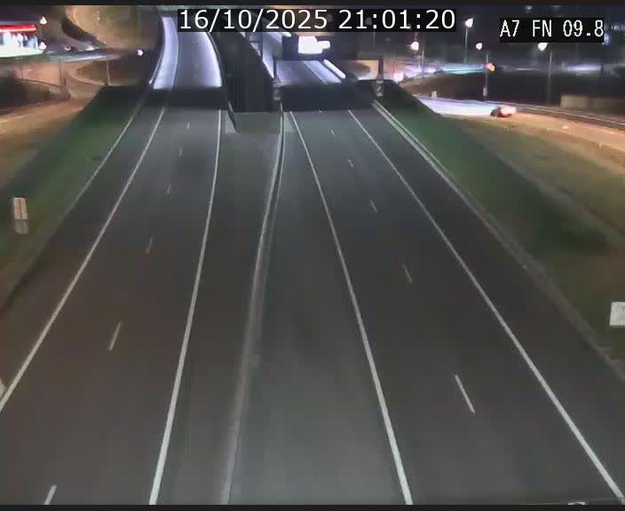 <h2>Caméra trafic Luxembourg - A7, Tunnel Gousselerbierg, sortie sud, direction rond-point Lorentzweiler (BK 9.9)</h2>