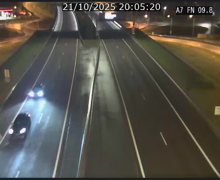 <h2>Caméra trafic Luxembourg - A7, Tunnel Gousselerbierg, sortie sud, direction rond-point Lorentzweiler (BK 9.9)</h2>