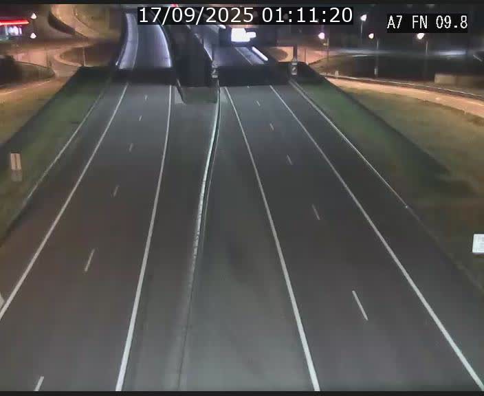<h2>Caméra trafic Luxembourg - A7, Tunnel Gousselerbierg, sortie sud, direction rond-point Lorentzweiler (BK 9.9)</h2>