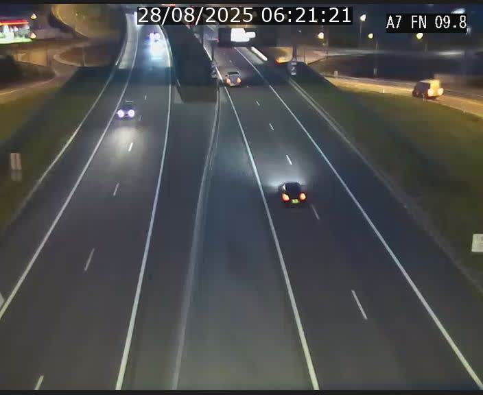 <h2>Caméra trafic Luxembourg - A7, Tunnel Gousselerbierg, sortie sud, direction rond-point Lorentzweiler (BK 9.9)</h2>