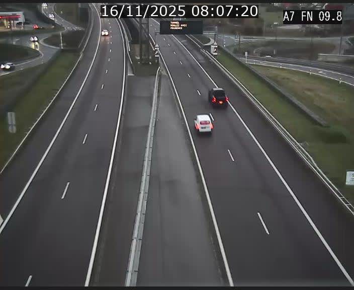 Caméra trafic Luxembourg - A7, Tunnel Gousselerbierg, sortie sud, direction rond-point Lorentzweiler (BK 9.9)
