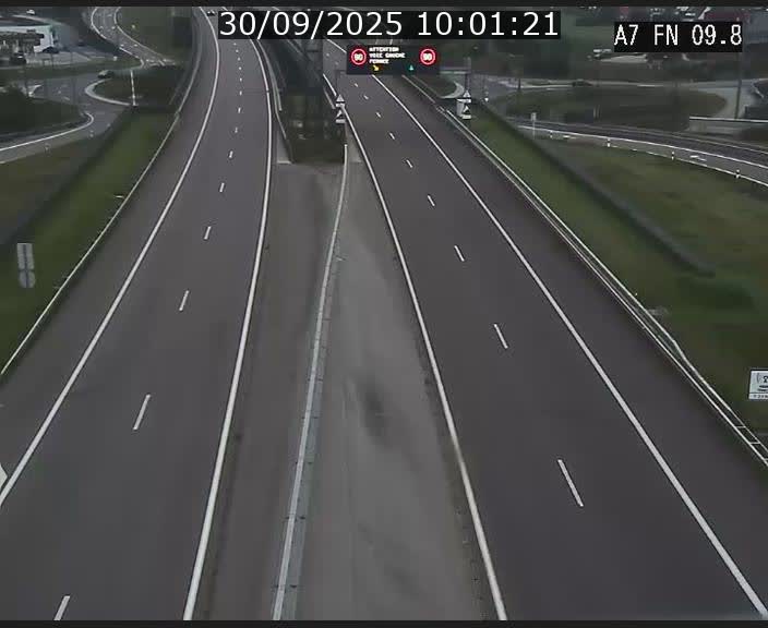 <h2>Caméra trafic Luxembourg - A7, Tunnel Gousselerbierg, sortie sud, direction rond-point Lorentzweiler (BK 9.9)</h2>