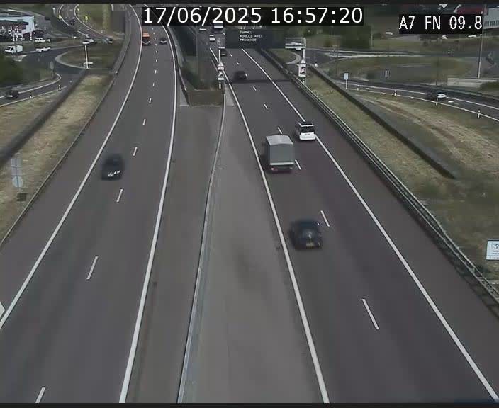Caméra trafic Luxembourg - A7, Tunnel Gousselerbierg, sortie sud, direction rond-point Lorentzweiler (BK 9.9)