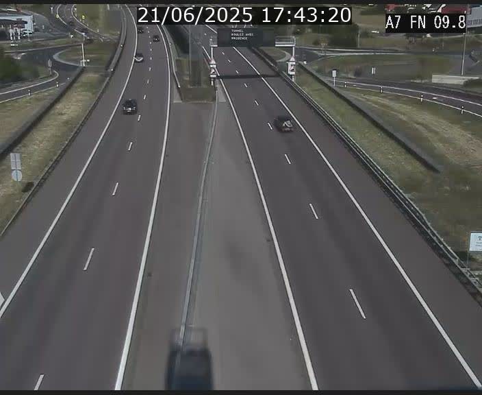 Caméra trafic Luxembourg - A7, Tunnel Gousselerbierg, sortie sud, direction rond-point Lorentzweiler (BK 9.9)