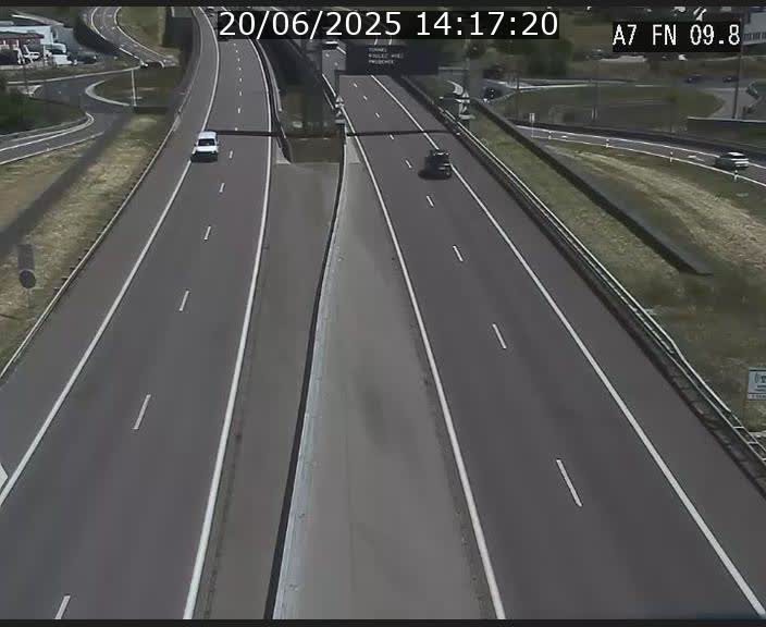 Caméra trafic Luxembourg - A7, Tunnel Gousselerbierg, sortie sud, direction rond-point Lorentzweiler (BK 9.9)