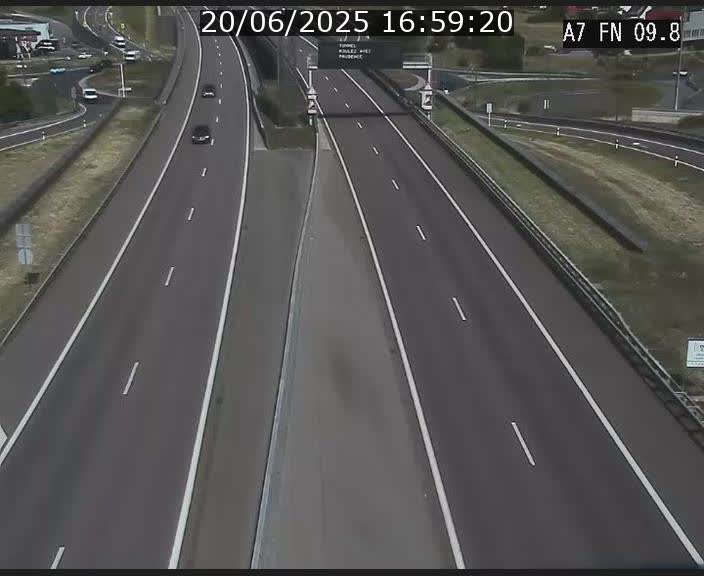 Caméra trafic Luxembourg - A7, Tunnel Gousselerbierg, sortie sud, direction rond-point Lorentzweiler (BK 9.9)
