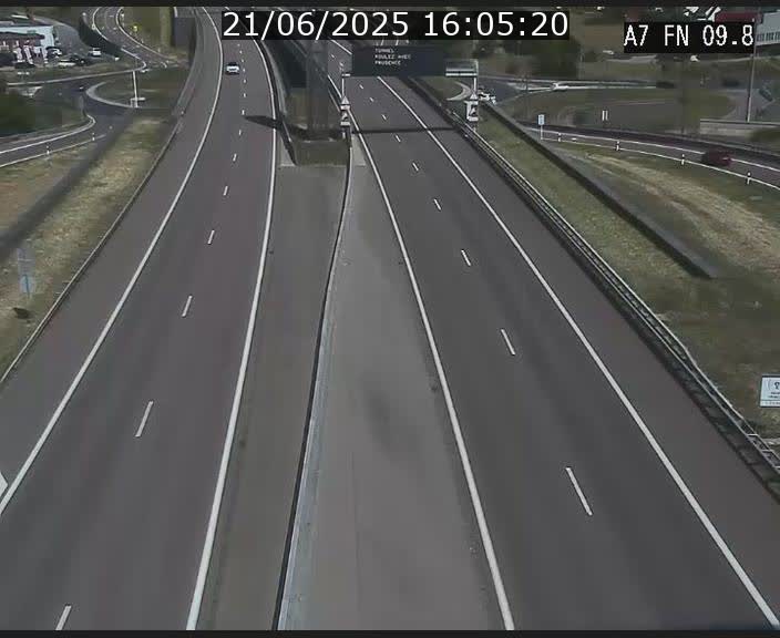 Caméra trafic Luxembourg - A7, Tunnel Gousselerbierg, sortie sud, direction rond-point Lorentzweiler (BK 9.9)