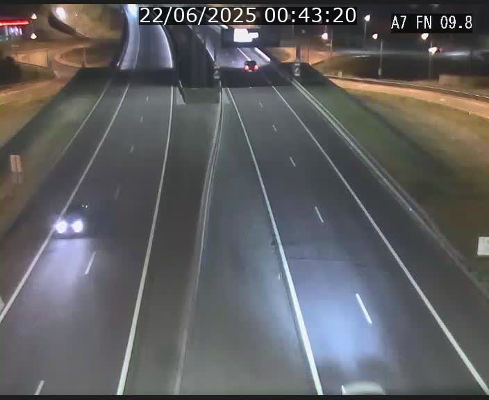 Caméra trafic Luxembourg - A7, Tunnel Gousselerbierg, sortie sud, direction rond-point Lorentzweiler (BK 9.9)