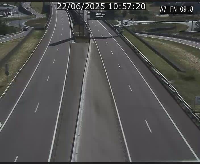 Caméra trafic Luxembourg - A7, Tunnel Gousselerbierg, sortie sud, direction rond-point Lorentzweiler (BK 9.9)