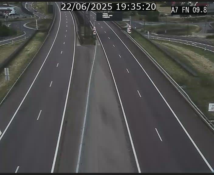 Caméra trafic Luxembourg - A7, Tunnel Gousselerbierg, sortie sud, direction rond-point Lorentzweiler (BK 9.9)