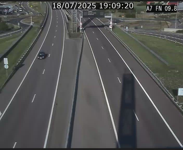 Caméra trafic Luxembourg - A7, Tunnel Gousselerbierg, sortie sud, direction rond-point Lorentzweiler (BK 9.9)