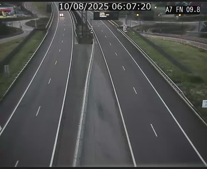 Caméra trafic Luxembourg - A7, Tunnel Gousselerbierg, sortie sud, direction rond-point Lorentzweiler (BK 9.9)