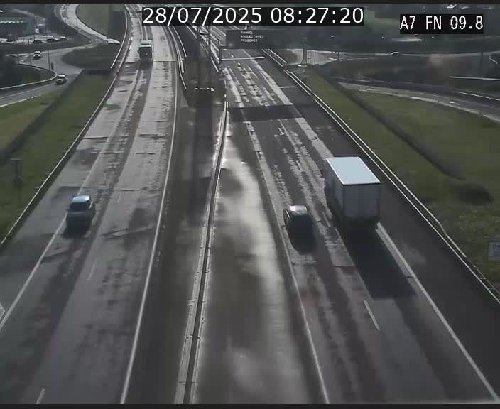 Caméra trafic Luxembourg - A7, Tunnel Gousselerbierg, sortie sud, direction rond-point Lorentzweiler (BK 9.9)