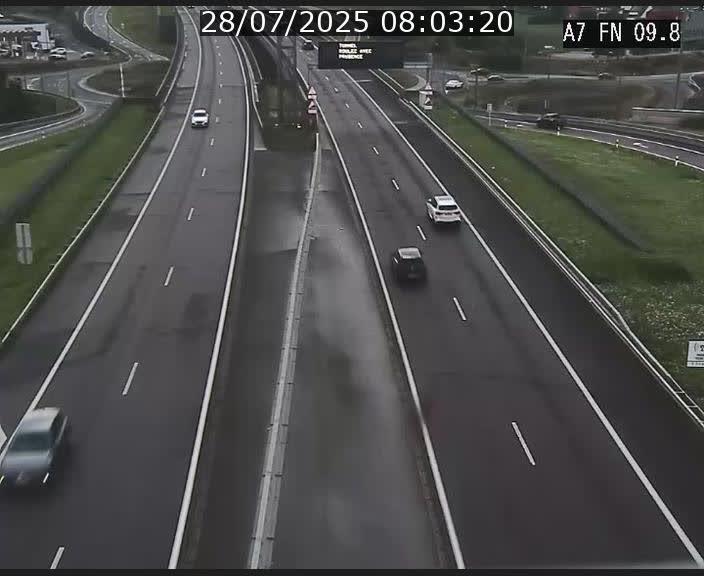 Caméra trafic Luxembourg - A7, Tunnel Gousselerbierg, sortie sud, direction rond-point Lorentzweiler (BK 9.9)