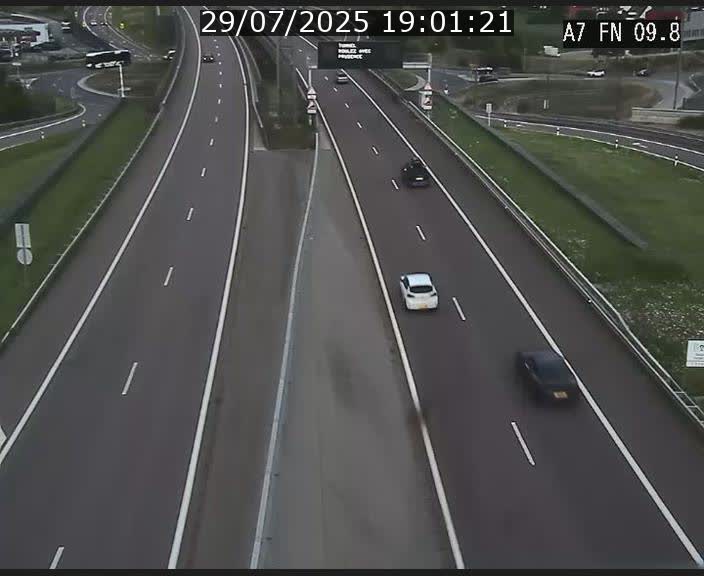 Caméra trafic Luxembourg - A7, Tunnel Gousselerbierg, sortie sud, direction rond-point Lorentzweiler (BK 9.9)