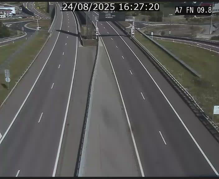 Caméra trafic Luxembourg - A7, Tunnel Gousselerbierg, sortie sud, direction rond-point Lorentzweiler (BK 9.9)