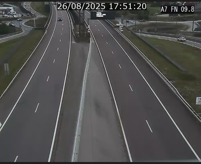 Caméra trafic Luxembourg - A7, Tunnel Gousselerbierg, sortie sud, direction rond-point Lorentzweiler (BK 9.9)