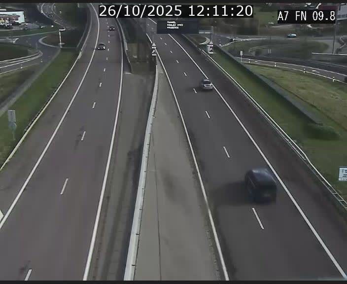Caméra trafic Luxembourg - A7, Tunnel Gousselerbierg, sortie sud, direction rond-point Lorentzweiler (BK 9.9)