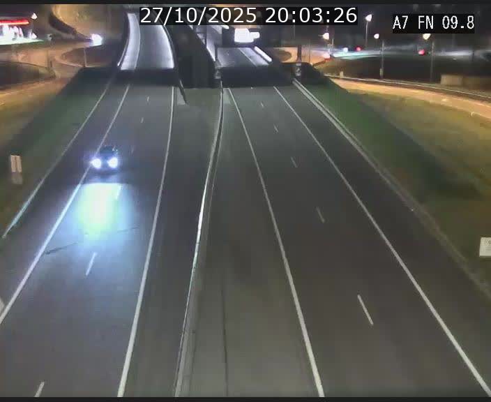 <h2>Caméra trafic Luxembourg - A7, Tunnel Gousselerbierg, sortie sud, direction rond-point Lorentzweiler (BK 9.9)</h2>