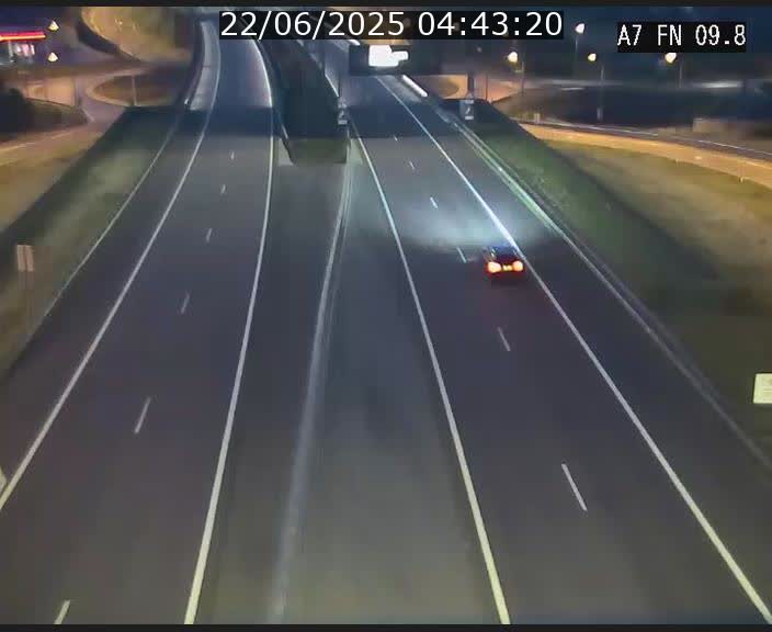 <h2>Caméra trafic Luxembourg - A7, Tunnel Gousselerbierg, sortie sud, direction rond-point Lorentzweiler (BK 9.9)</h2>