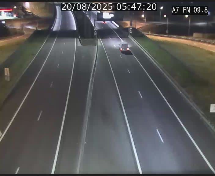 <h2>Caméra trafic Luxembourg - A7, Tunnel Gousselerbierg, sortie sud, direction rond-point Lorentzweiler (BK 9.9)</h2>