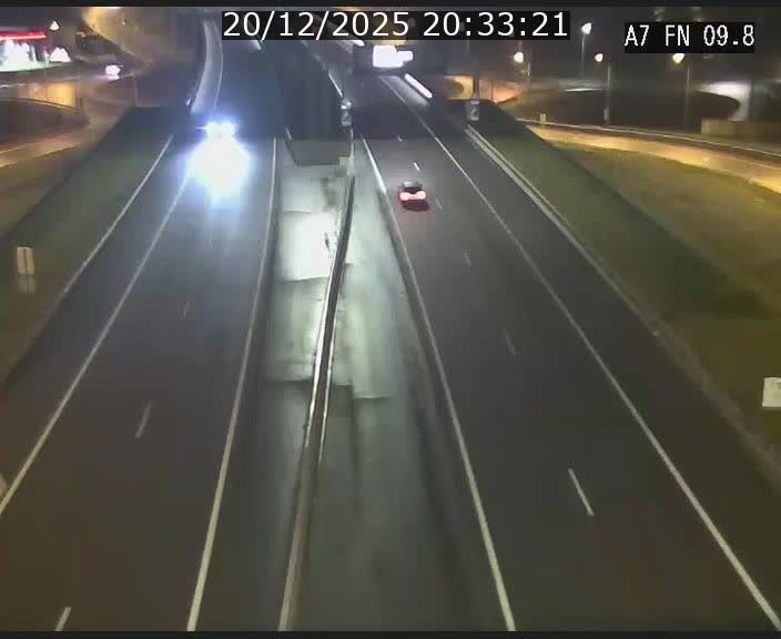 <h2>Caméra trafic Luxembourg - A7, Tunnel Gousselerbierg, sortie sud, direction rond-point Lorentzweiler (BK 9.9)</h2>