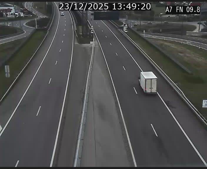 <h2>Caméra trafic Luxembourg - A7, Tunnel Gousselerbierg, sortie sud, direction rond-point Lorentzweiler (BK 9.9)</h2>